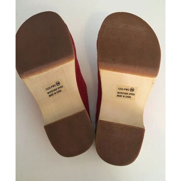 Bundle Sale 3 for $15 | Ohio State University Clogs - Women's Size 5M - Picture 8 of 13